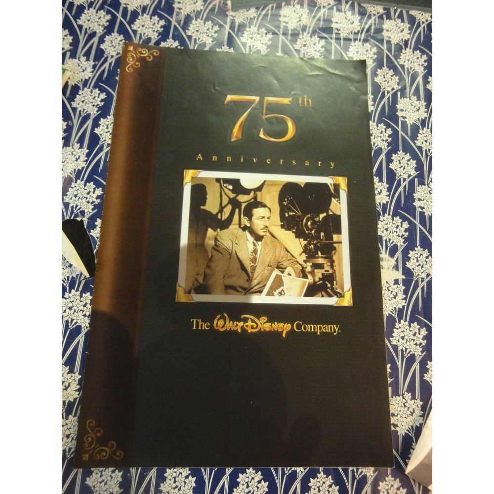 Walt disney world Eyes‎ & ears cast member exclusive 75th Anniversary Walt Cover